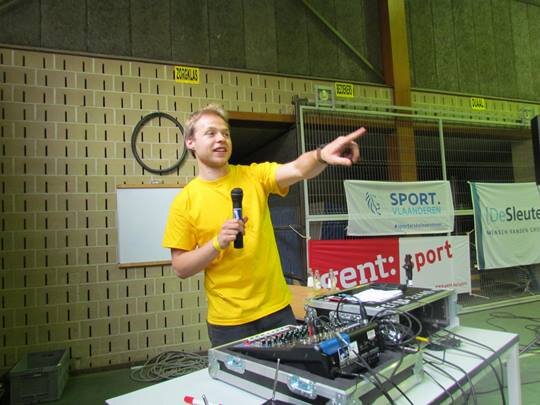 Sander op pillow web