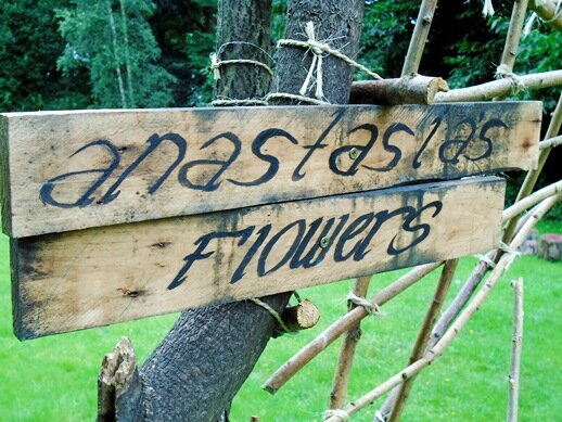 anastaslas flowers